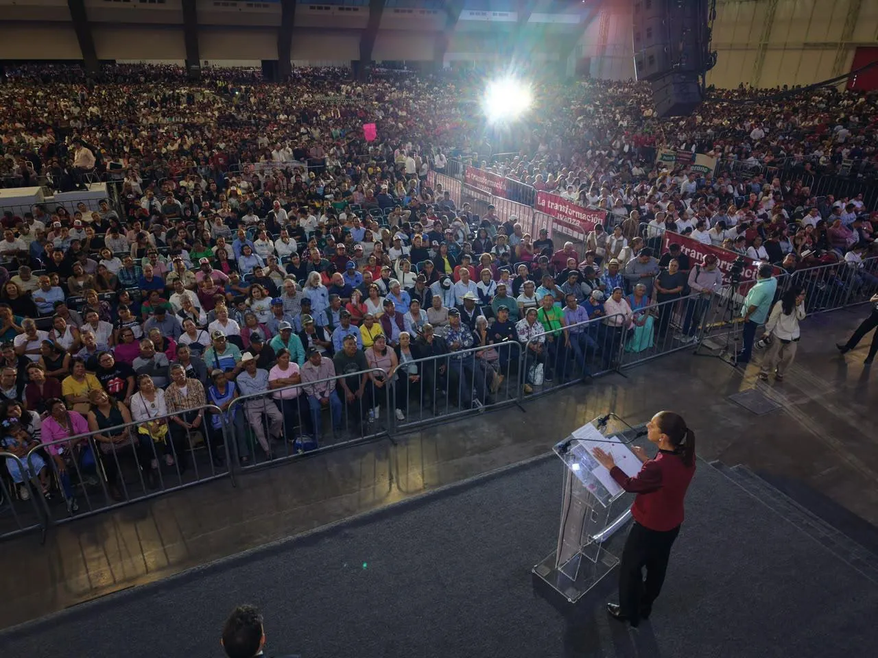 Claudia Sheinbaum llena Puebla .jpg